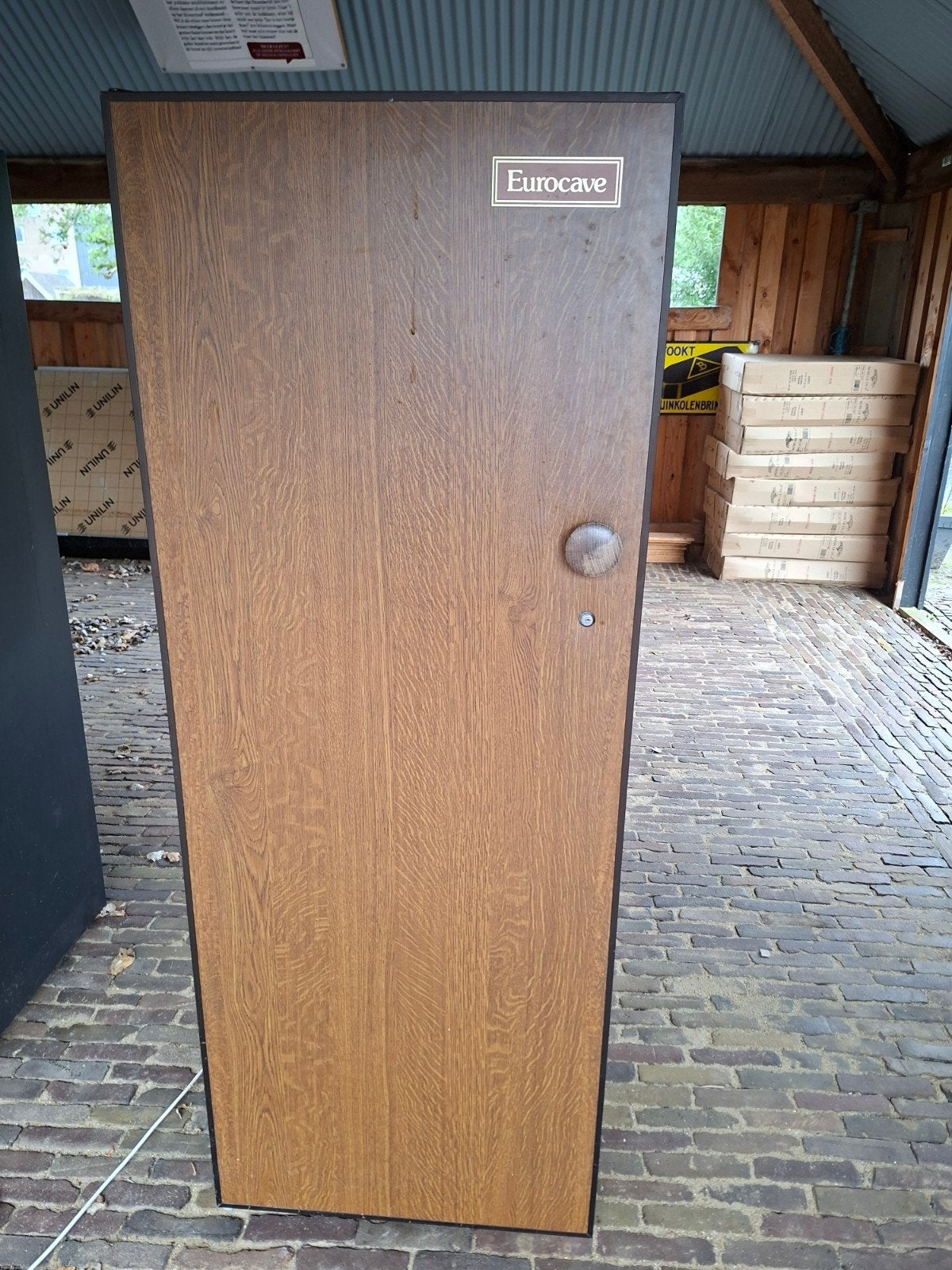 Wijnklimaatkast, Ophalen, Zonder vriesvak, 200 liter of meer, 60 cm of meer
