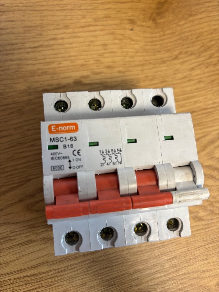 E-norm Installatie automaat 4-polig B16 400 V (MSC1-63), Ophalen of Verzenden, Gebruikt, Overige merken, Aardlekautomaat