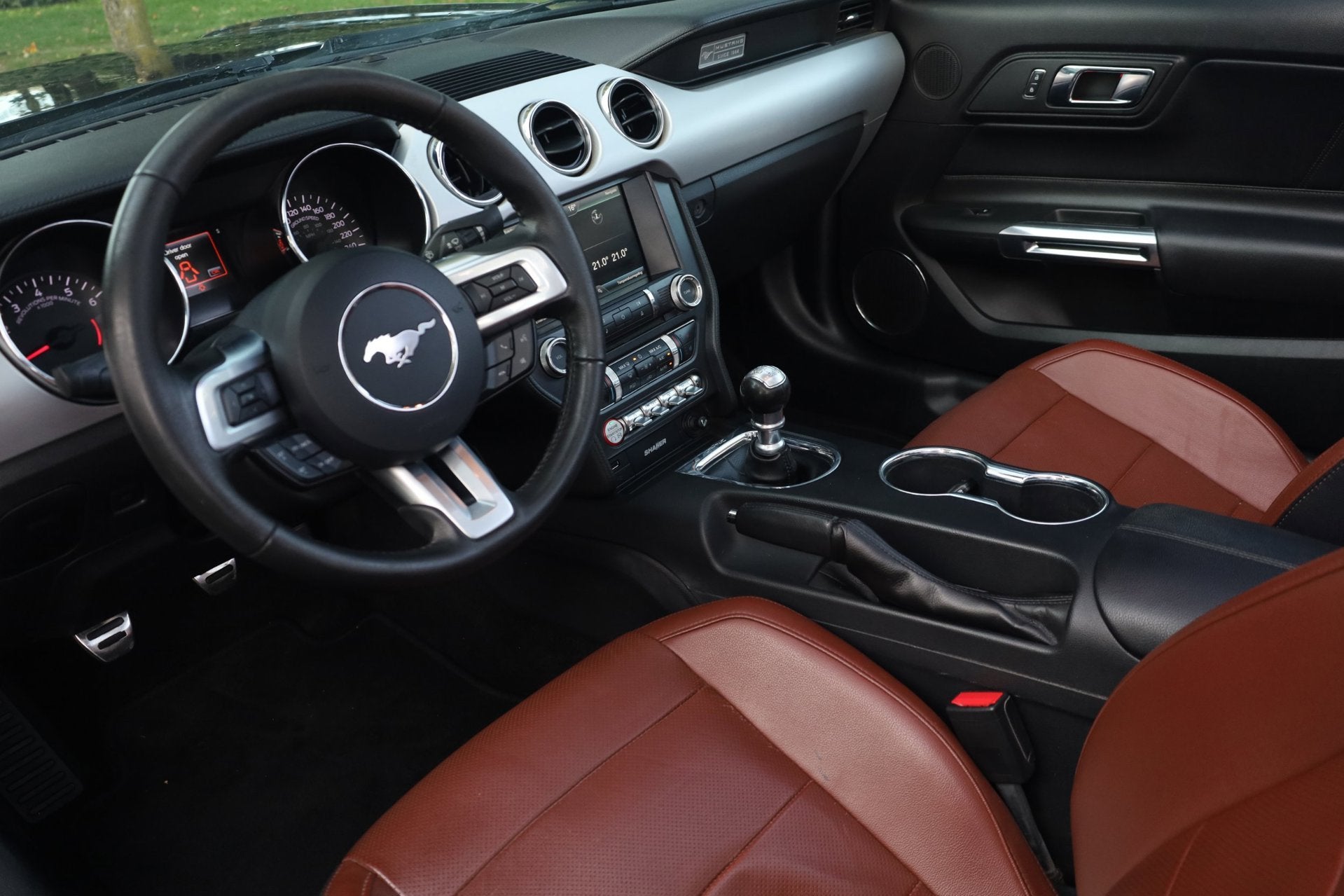 Ford Mustang Convertible 5.0 GT| Handgeschakeld | NW Model |, Auto's, Achterwielaandrijving, Gebruikt, Cabriolet, 4 stoelen