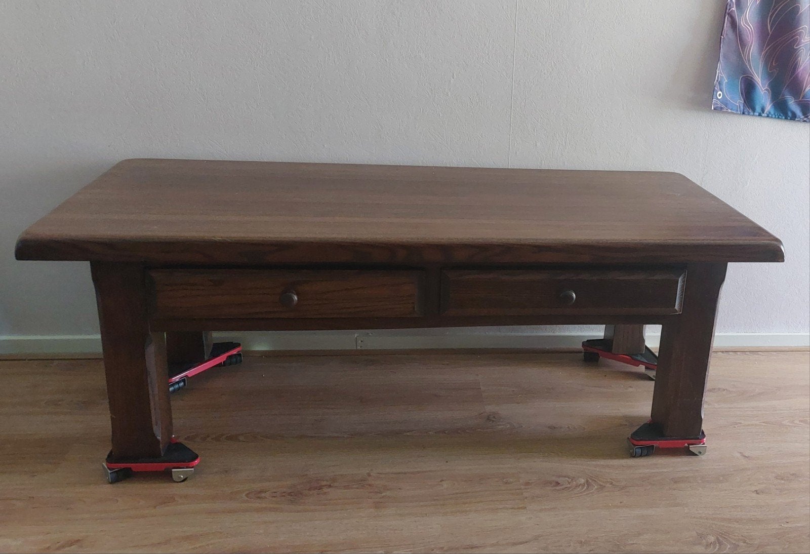 Robuuste houten salontafel met lades, Huis en Inrichting, Ophalen, Gebruikt, 100 tot 150 cm, Klassiek, Robuust