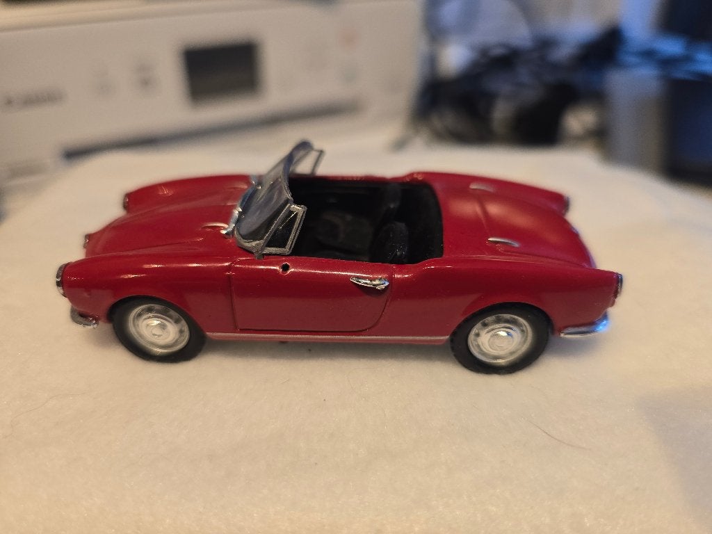 Alfa romeo Guilietta spider 1/43, Ophalen of Verzenden, Gebruikt, Auto, Overige merken
