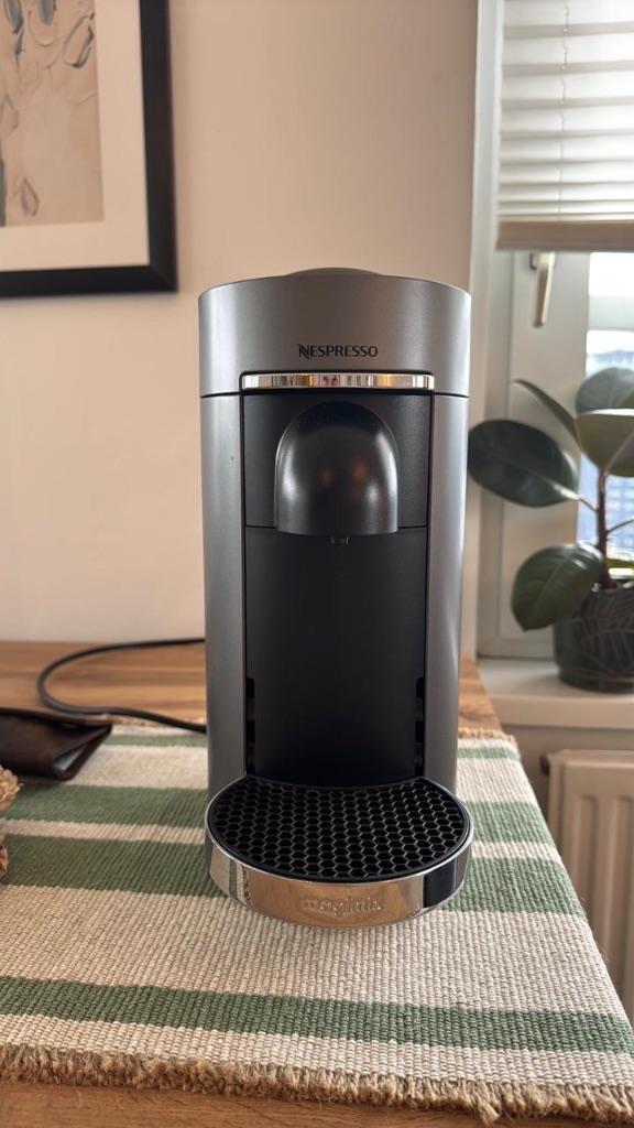 Nespresso vertuo coffee machine, Ophalen, Gebruikt, Koffiemachine