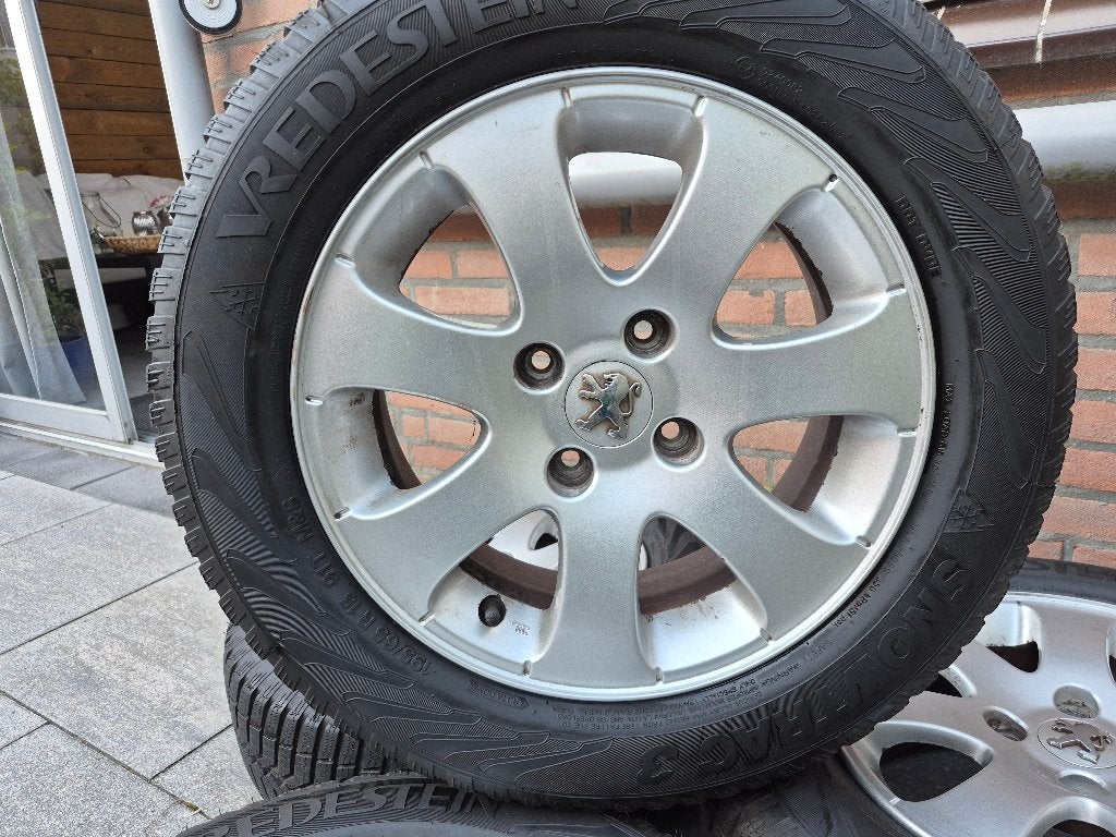 Te koop Origineel peugeot 307 velgen 195 55 15 inch., Auto-onderdelen, Banden en Velgen, Ophalen, 15 inch, 195 mm, Zomerbanden