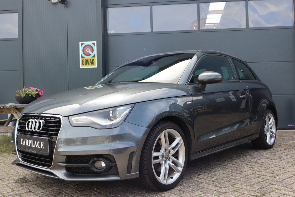 Audi A1 1.4 TFSI Pro Line S, Euro 5, 4 cilinders, 4 stoelen, Leder en Stof