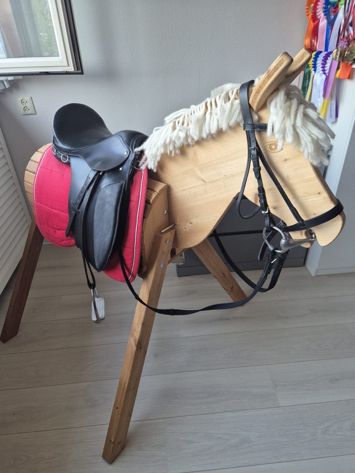 Houten Hobby Horse met Zadel en Hoofdstel, Ophalen of Verzenden, Zo goed als nieuw, Jongen of Meisje