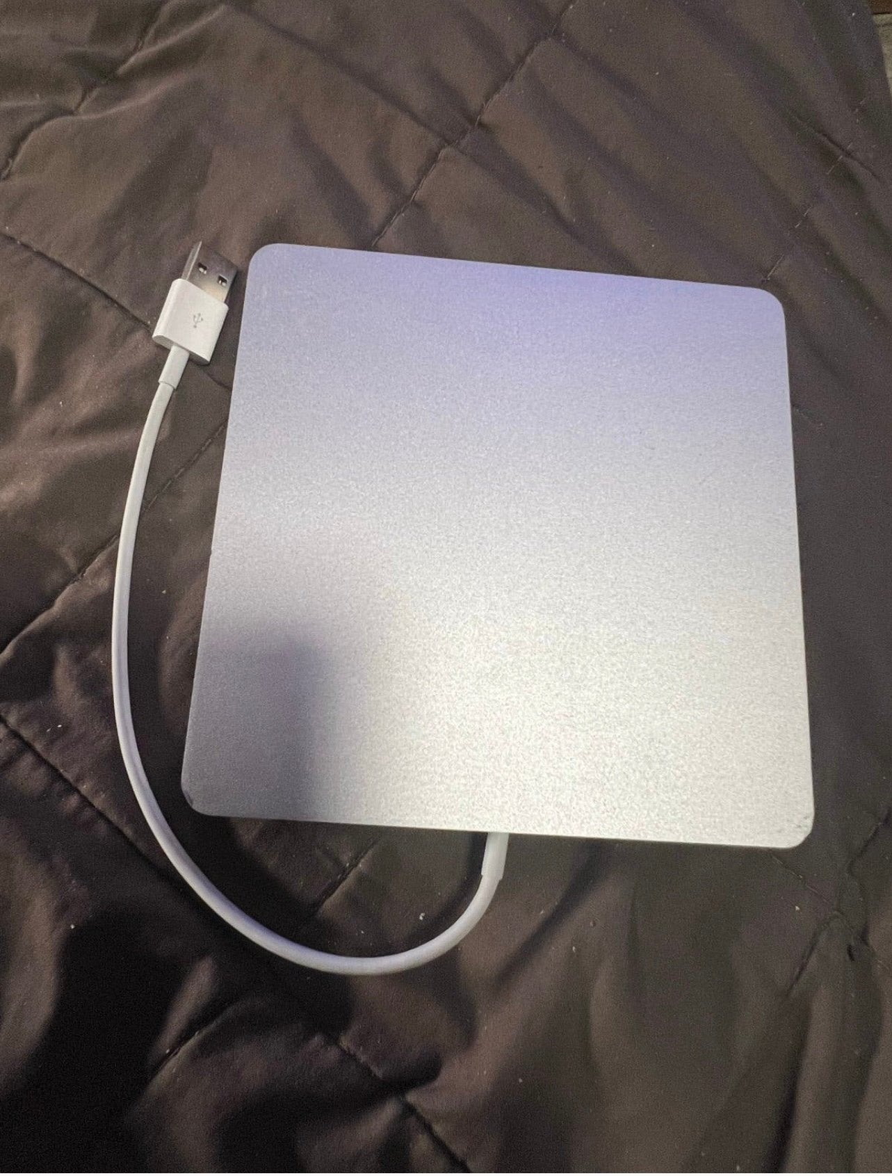 Apple USB SuperDrive A1379 - Externe DVD/CD-brander, Computers en Software, Ophalen of Verzenden, Gebruikt, Bedraad
