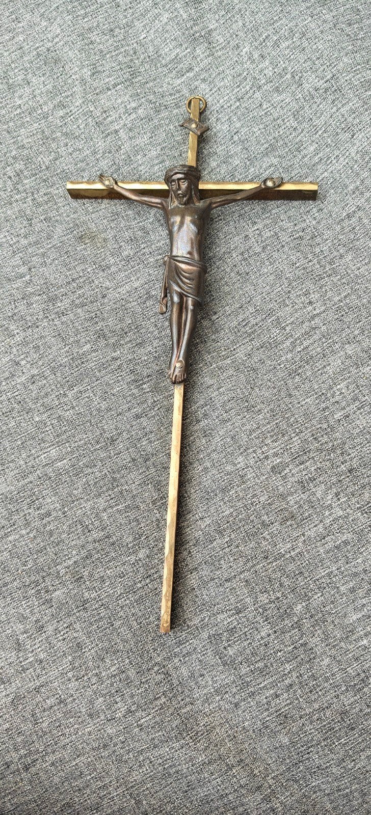 Antiek bronzen crucifix met Jezusfiguur, Ophalen