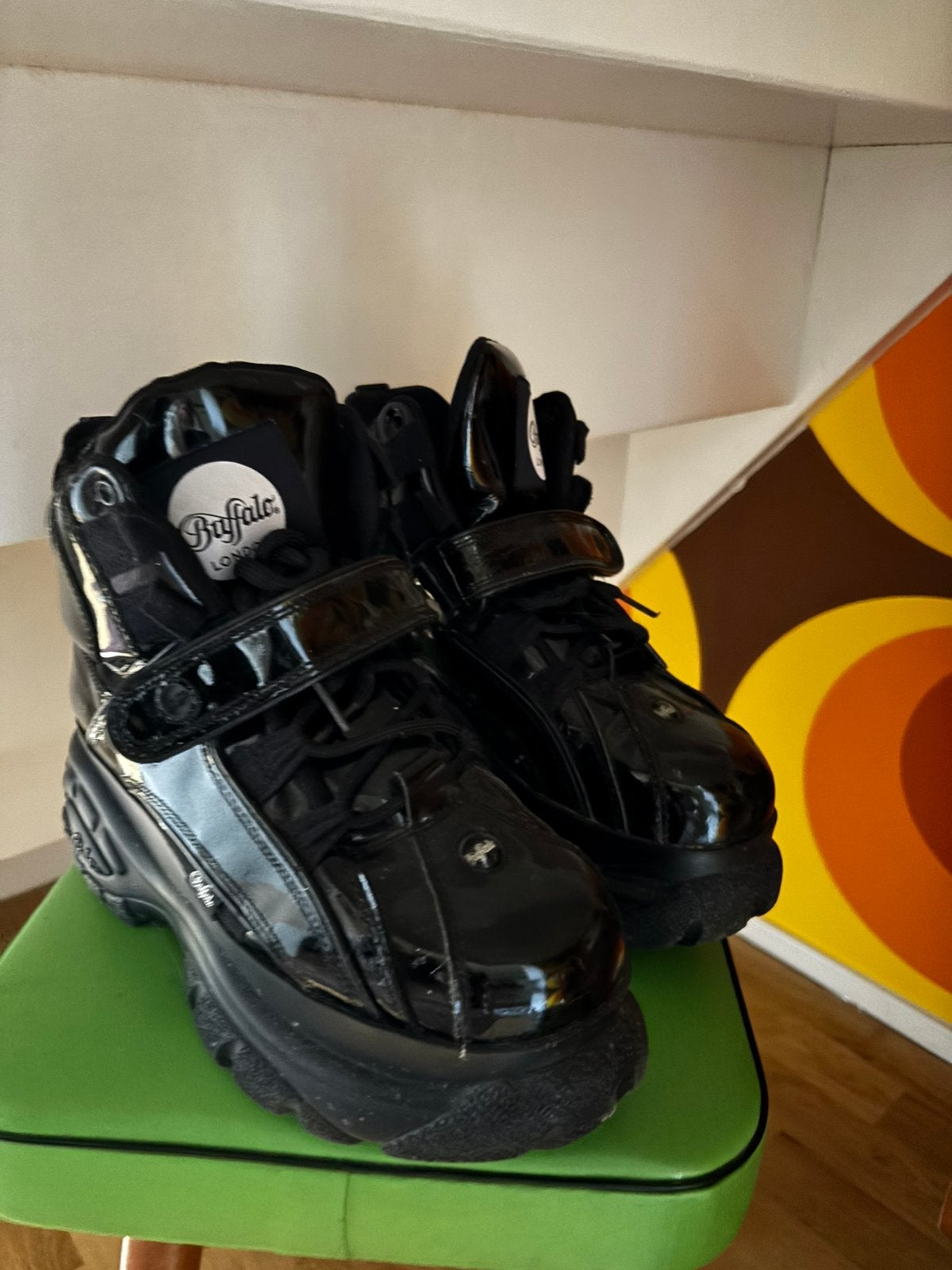 Buffalo London vegan leder maat 40 black, Ophalen of Verzenden, Zo goed als nieuw, Schoentjes
