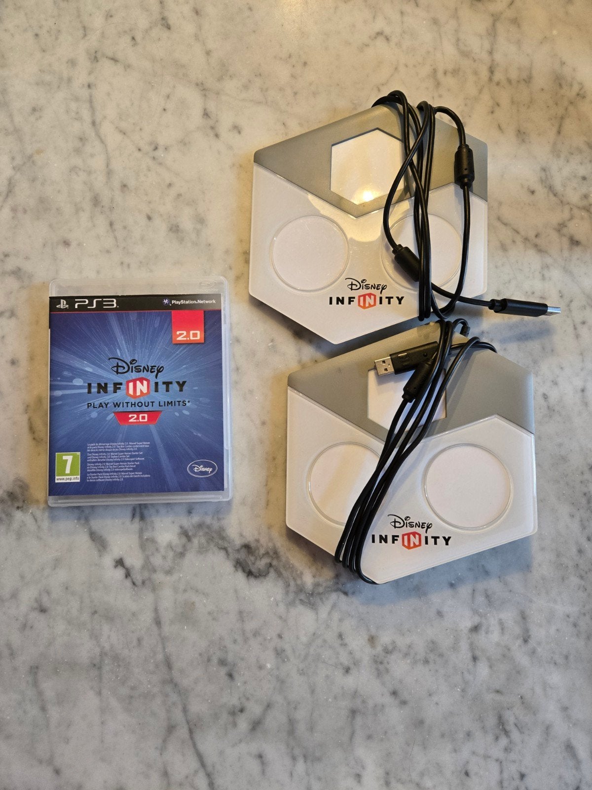 disney infinity 2.0 voor de ps3 + 2 portals, Verzenden, Zo goed als nieuw