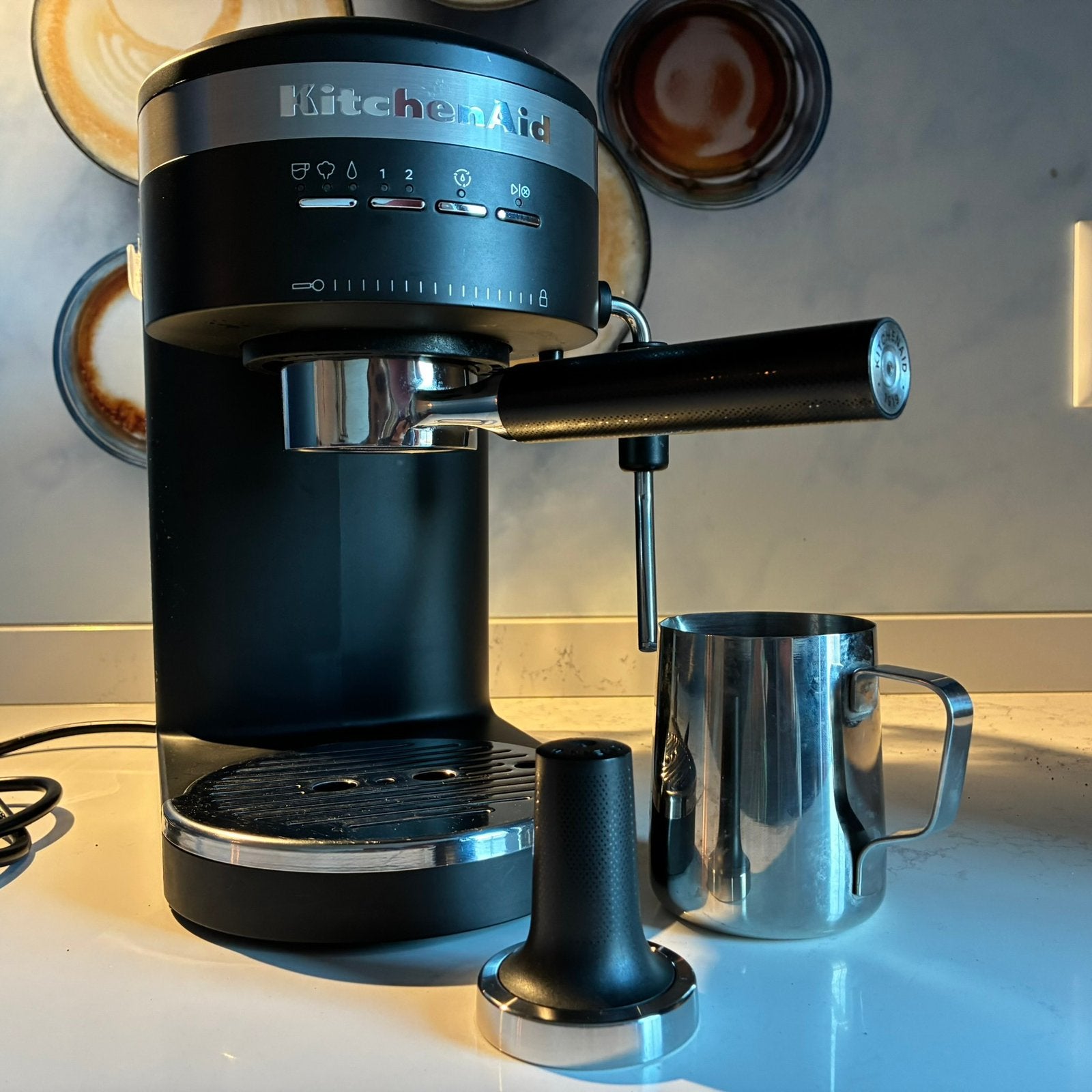KitchenAid Espressomachine - mat zwart, Gebruikt, Espresso apparaat, Ophalen of Verzenden, Afneembaar waterreservoir