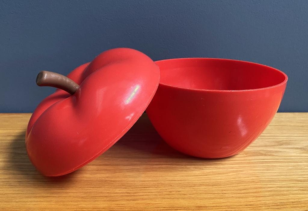60 jaren rode kunststof appel snoep pot sleutel pot koekblik, Vintage, Gebruikt, Kunststof, Ophalen of Verzenden