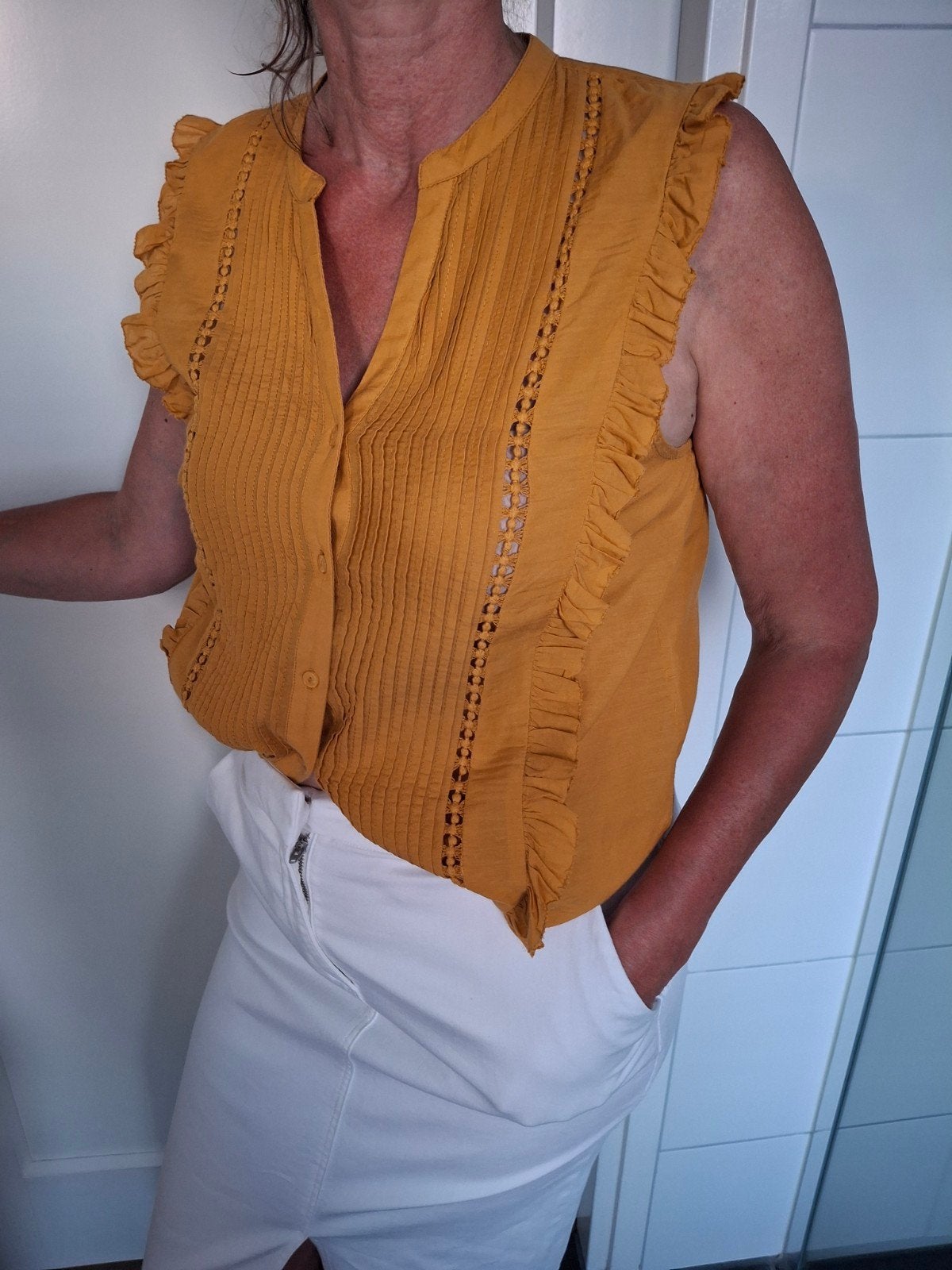 Pepe Jeans Mouwloze Blouse Maat M - Okergeel, Kleding | Dames, Blouses en Tunieken, Maat 38/40 (M), Geel, Ophalen of Verzenden