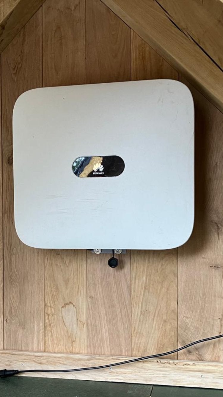 Nieuw Huawei; 3 fase Omvormer en/of 13 Optimizers, Doe-het-zelf en Verbouw, Zonnepanelen en Toebehoren, Ophalen, Zo goed als nieuw