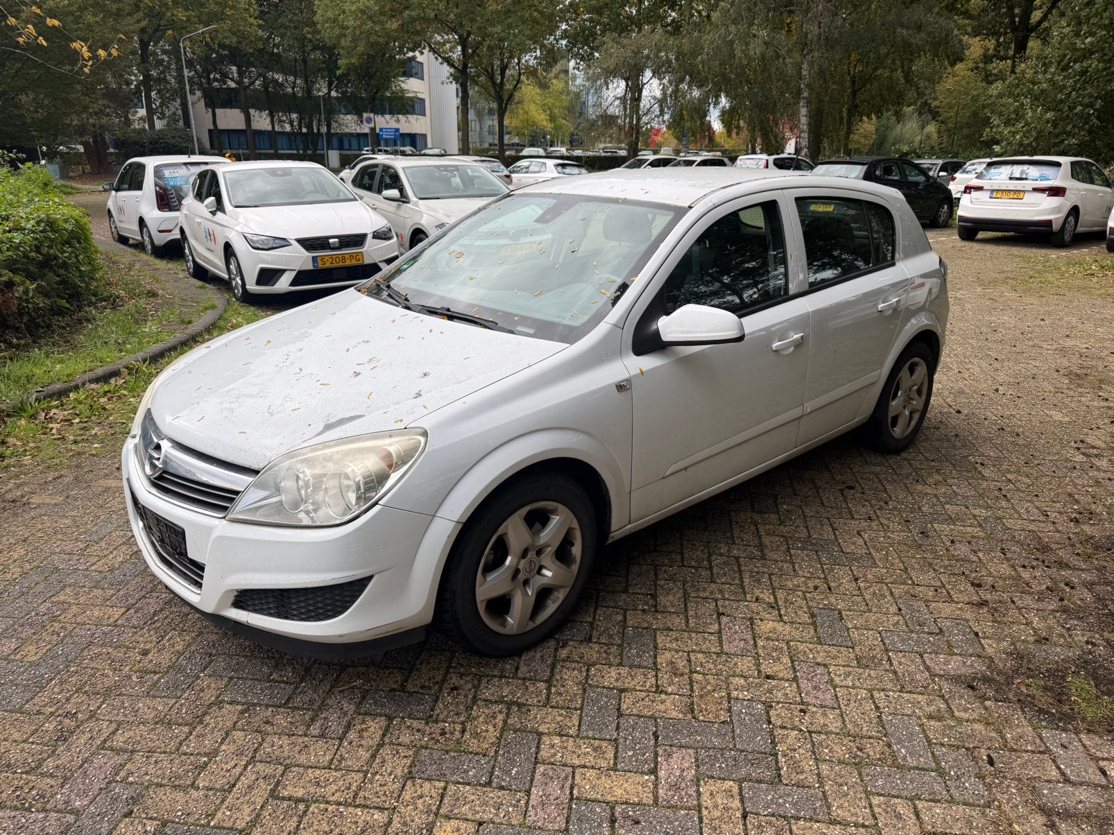 Opel Astra 1.4 16V 5D 2008 Wit, 4 cilinders, Bedrijf, Handgeschakeld, 1364 cc