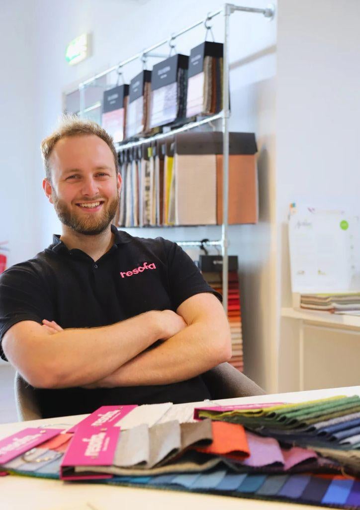 Bank, stoel of fauteuil laten stofferen? Vraag Offerte aan!, Ophalen, -, -, Hoekbank