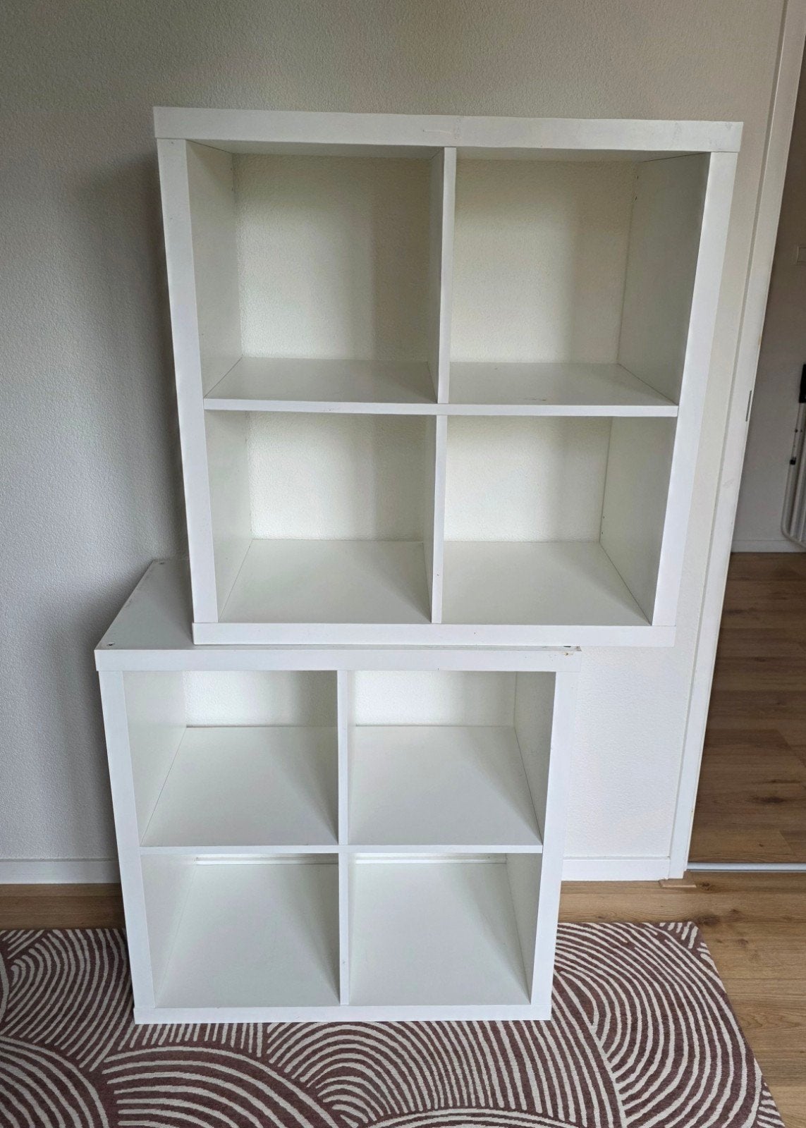 GRATIS Witte Kallax kasten met 4 vakken - Set van 2, Huis en Inrichting, Kasten | Boekenkasten, Met plank(en), Gebruikt, Modern, Functioneel