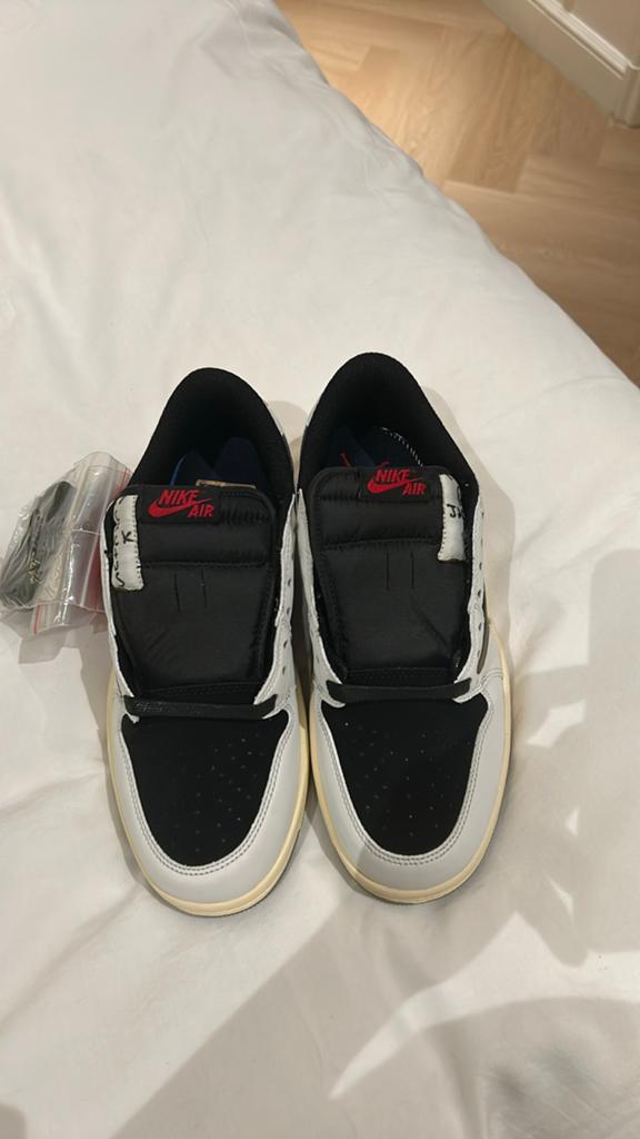 Nike Air Jordan 1 Low OG SP X  Travis scott maat 40, Kleding | Heren, Ophalen of Verzenden, Nieuw, Zwart, Sneakers of Gympen