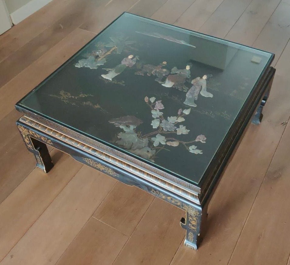 Antieke Chinese salontafel met glazen blad met speksteen, Ophalen