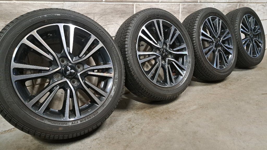 Bi-color velgen Mitsubishi Space Star 175/55/15 unieke set!, Gebruikt, 15 inch, 175 mm, Banden en Velgen