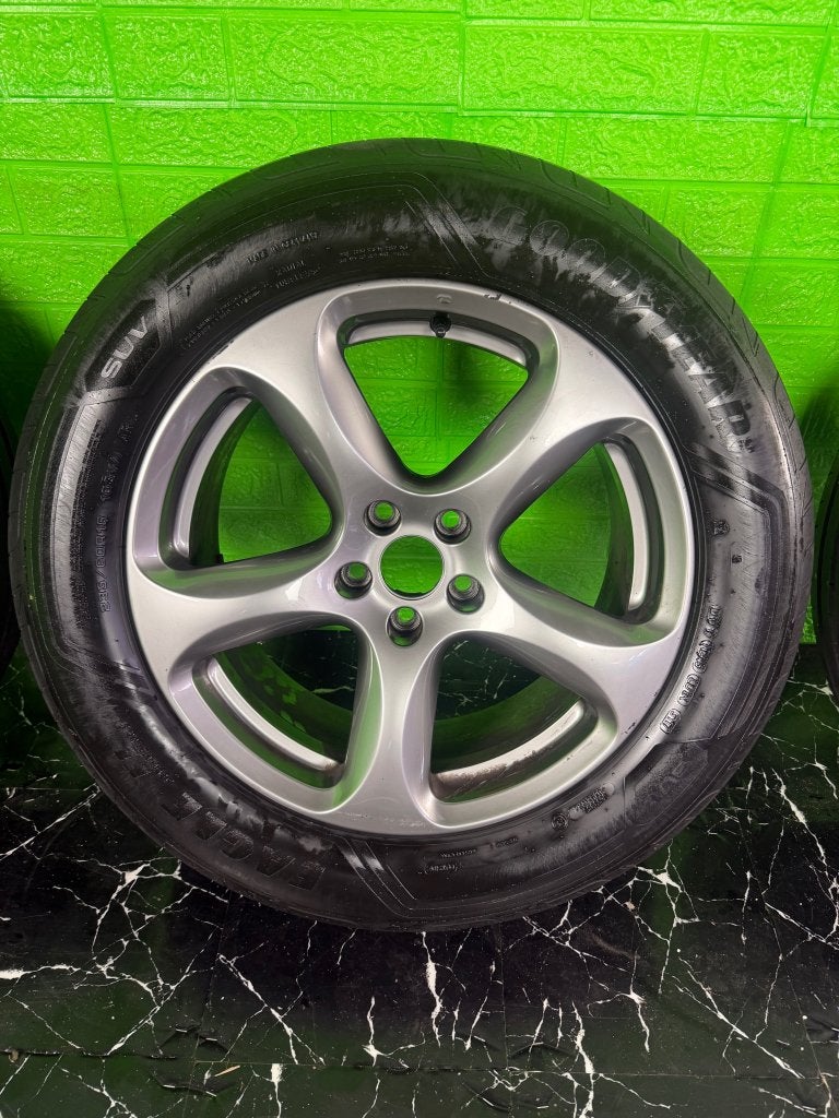 Originele Alfa Romeo Stelvio Velgen 18” zomer set 5x110 156, Auto-onderdelen, Banden en Velgen, Niet ingevuld, 18 inch, Gebruikt