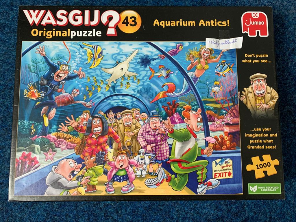 Wasgij puzzel Aquarium Antics (999, 1 stukje ontbreekt), Ophalen, 500 t/m 1500 stukjes, Gebruikt