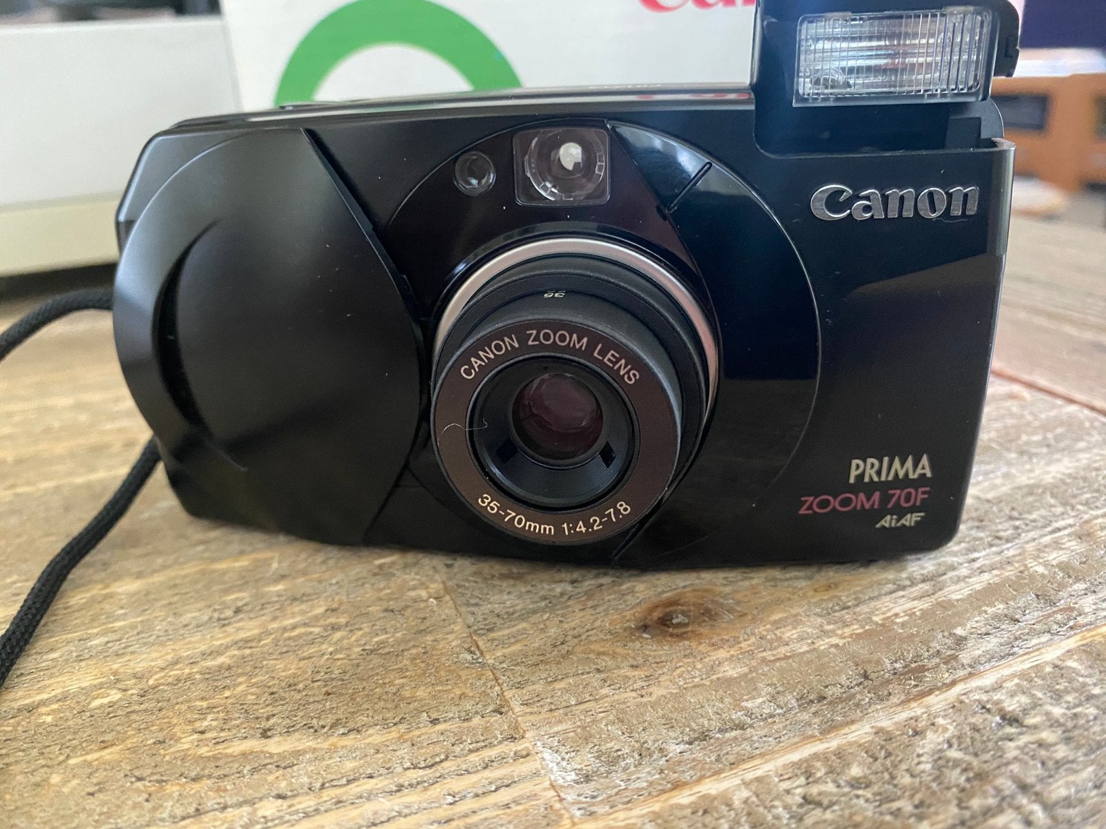 Canon zoom70F prima in doos met tasje, Audio, Tv en Foto, Ophalen of Verzenden, Zo goed als nieuw, Compact, Canon