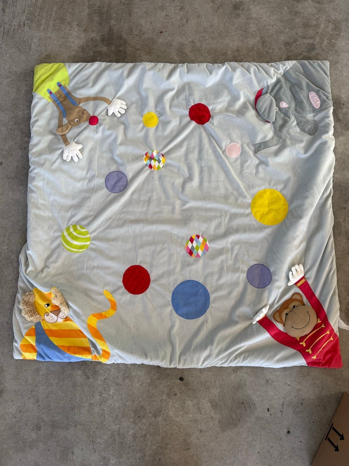 Speelkleed met dieren en kleurrijke cirkels, Ophalen of Verzenden, Gebruikt, Speelkleed