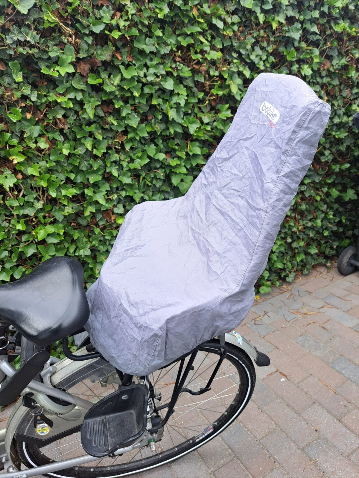 bobike achterzitje met regenhoes, Fietsen en Brommers, Ophalen, Zo goed als nieuw