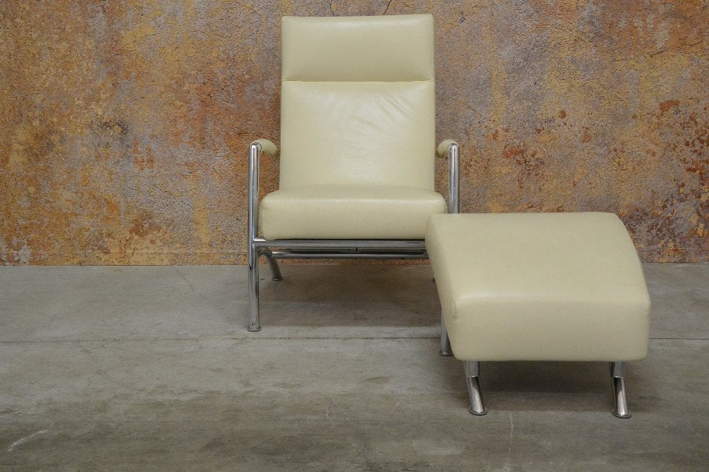 ZGANieuw witte leren Leolux Helical design fauteuil + poef, Leolux, Leolux, 75 tot 100 cm, Ophalen of Verzenden
