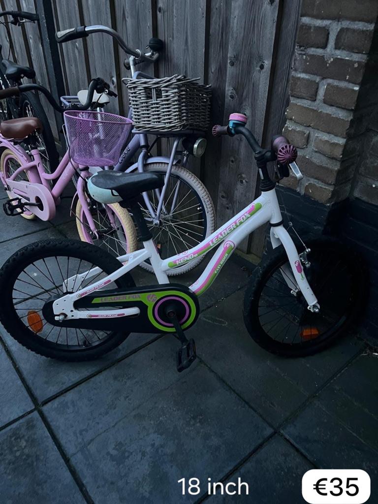 Leuke meidenfiets - 18 inch Leader Fox, Fietsen en Brommers, Fietsen | Meisjes, Gebruikt, 18 inch, Terugtraprem, Ophalen of Verzenden
