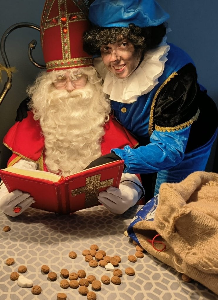 Sinterklaas en roetveegpiet bezoek 5 december, Diversen, Ophalen