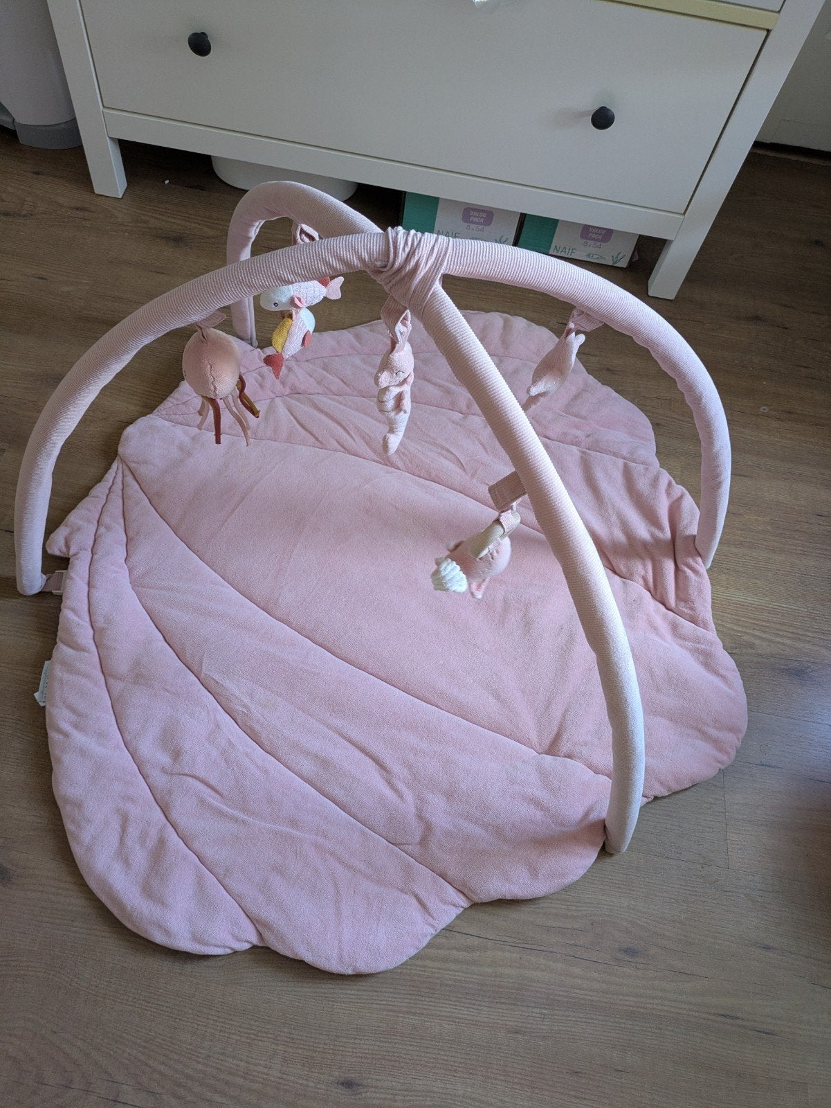Roze babygym van zachte stof, Kinderen en Baby's, Speelgoed | Babyspeelgoed, Ophalen of Verzenden, Gebruikt, Babygym, Met geluid
