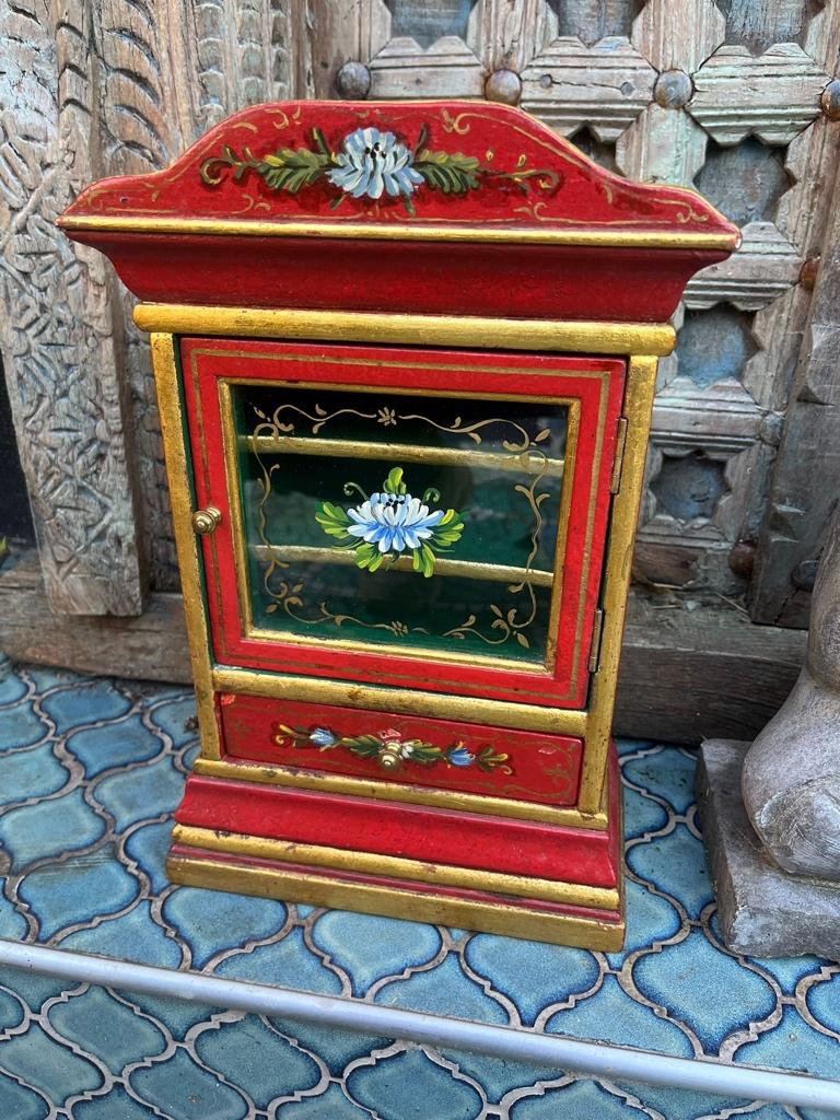 Tibetaans chinees altaar mini kastje chinese handbeschilderd, Verburgt Vintage, Ophalen of Verzenden, Schipluidenlaan 20 5035KJ Tilburg