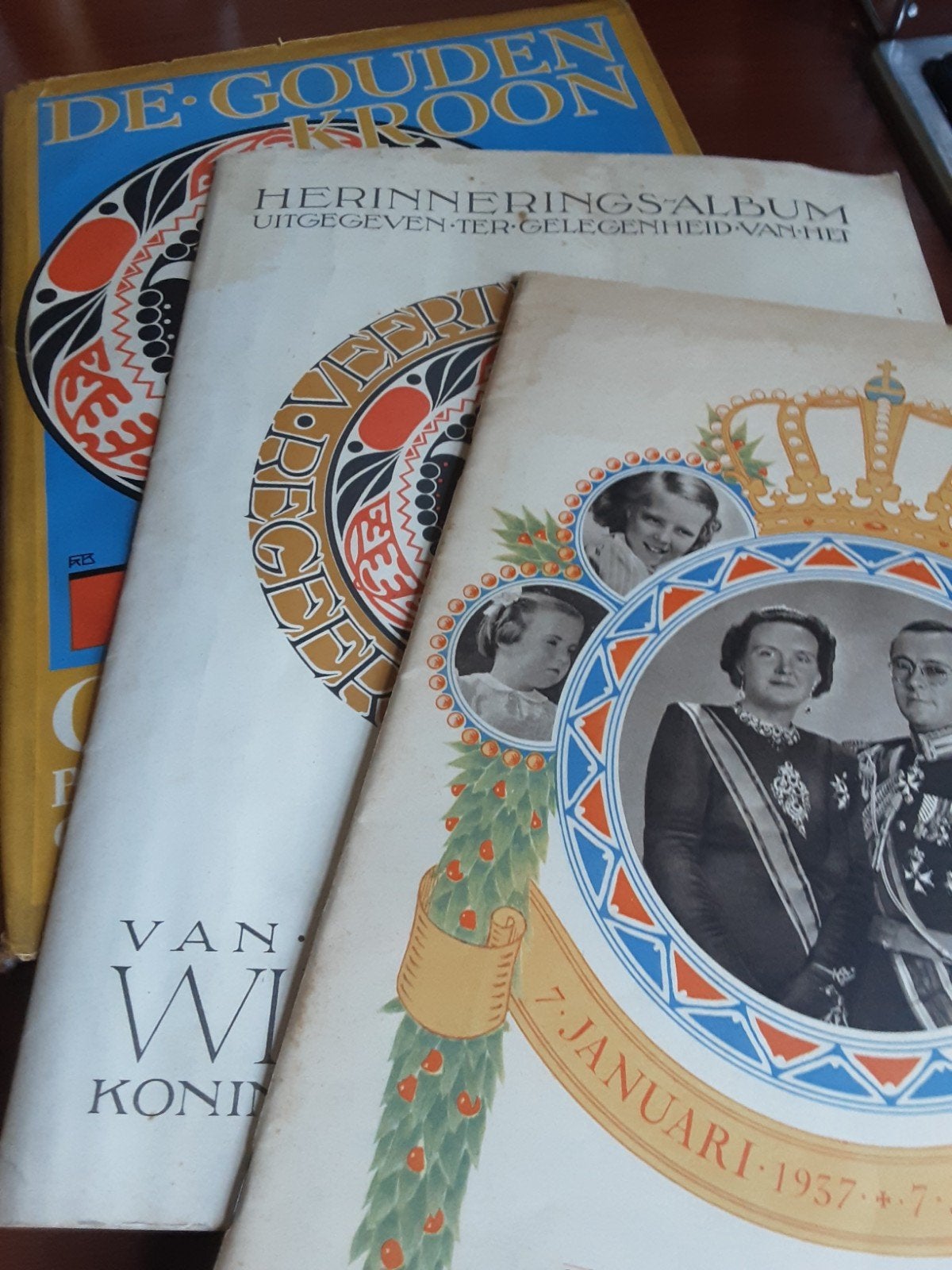 oude albums van het Koningshuis, Verzamelen, Koninklijk Huis en Royalty, Ophalen of Verzenden, Gebruikt, Tijdschrift of Boek