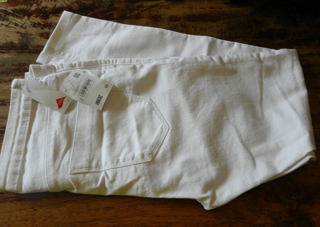 Nieuwe witte C&A denim 5 pocket jeans, maat 42., Kleding | Dames, Verzenden, Wit, Maat 42/44 (L), Nieuw