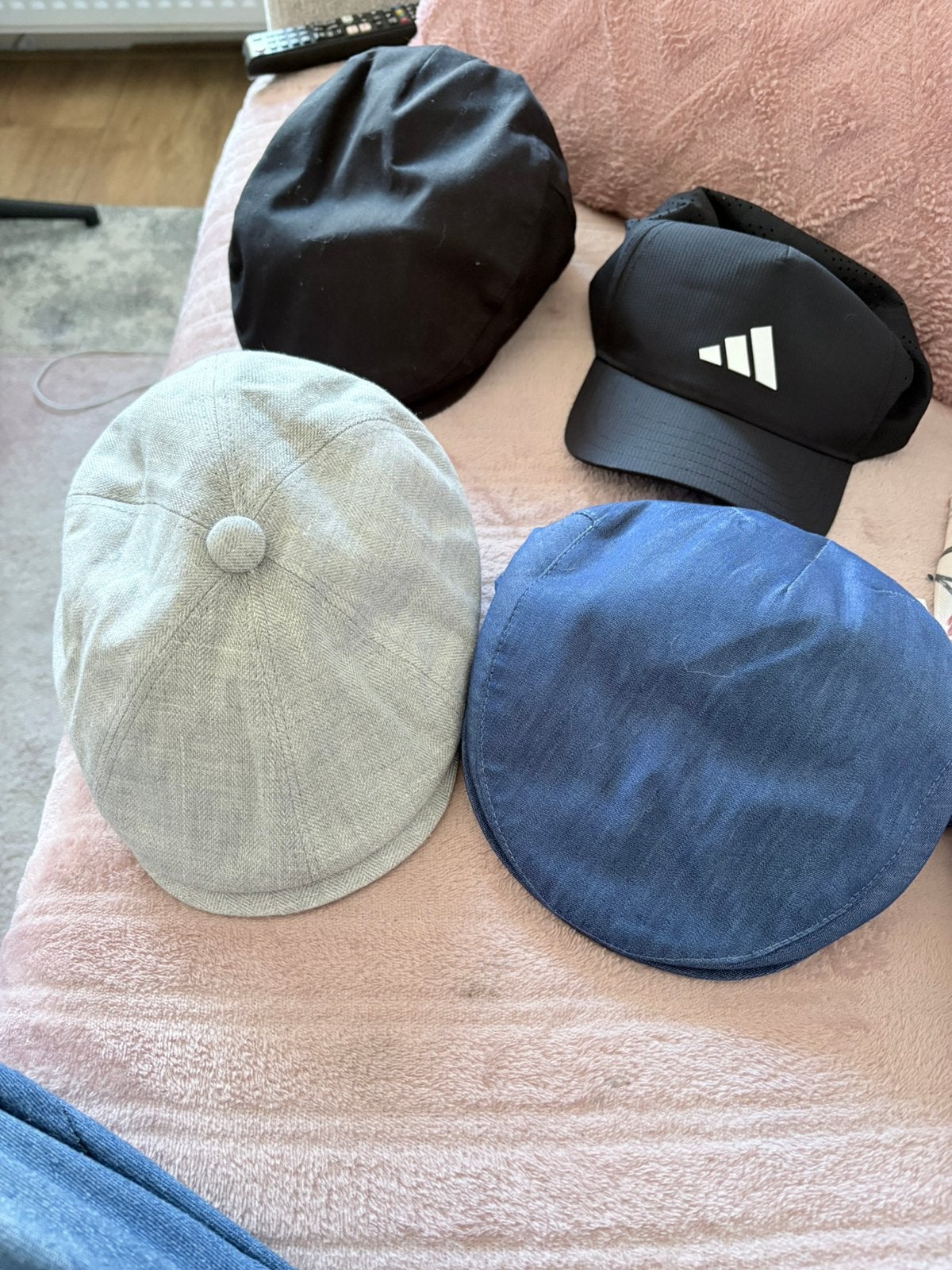 4 nieuwe petten maat 52, Ophalen of Verzenden, Zo goed als nieuw