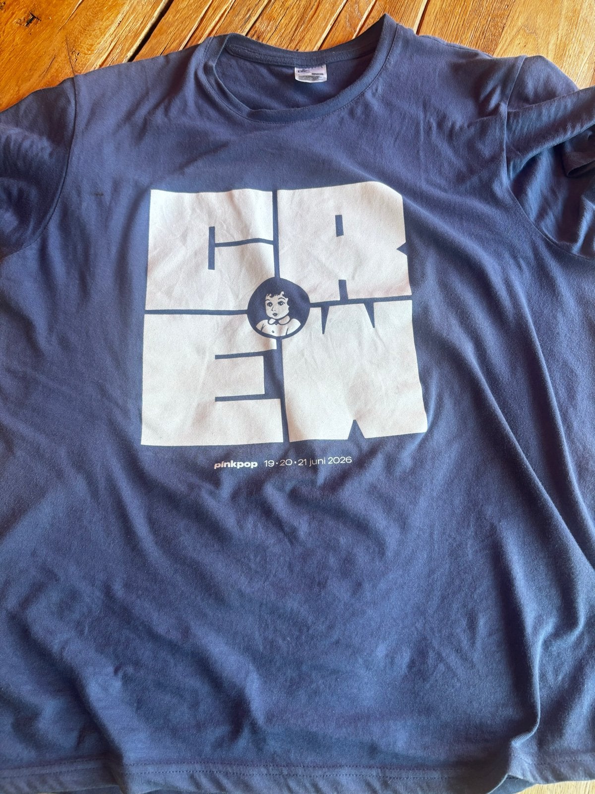 Pinkpop 2026 Crew T-shirt - Maat L, Ophalen of Verzenden, Gedragen, Maat 52/54 (L), Blauw
