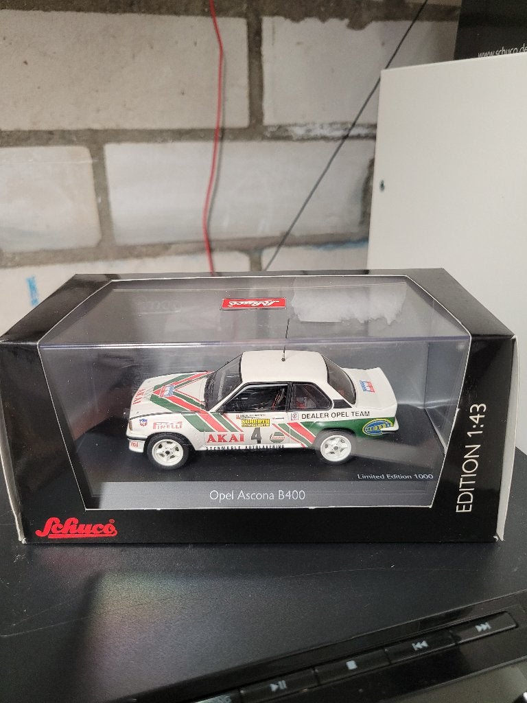 opel ascona B400 sachs winterrallye schuco 1:43, Hobby en Vrije tijd, Modelauto's | 1:43, Ophalen of Verzenden, Zo goed als nieuw