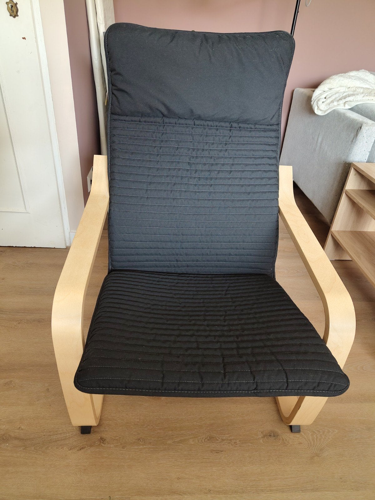 IKEA POÄNG Stoel met berkenfineer en zwart Knisa kussen, Ophalen, Hout, Modern, Scandinavisch, Zwart