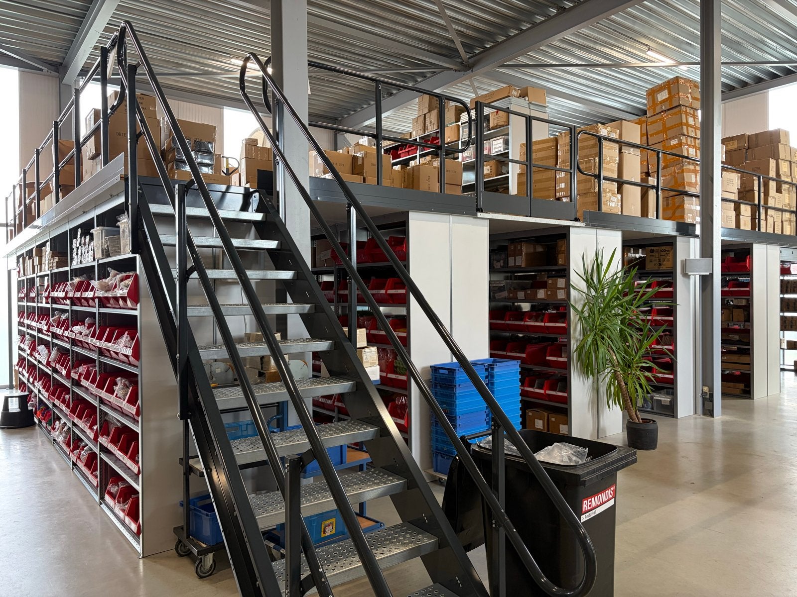 Magazijnstellingen en entresolvloer te koop, Ophalen of Verzenden