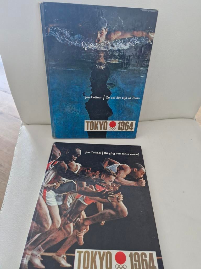 2 boeken Olympische Spelen Tokyo 1964 - Jan Cottaar, Ophalen of Verzenden, Gelezen, Jan Cottaar, Overige sporten