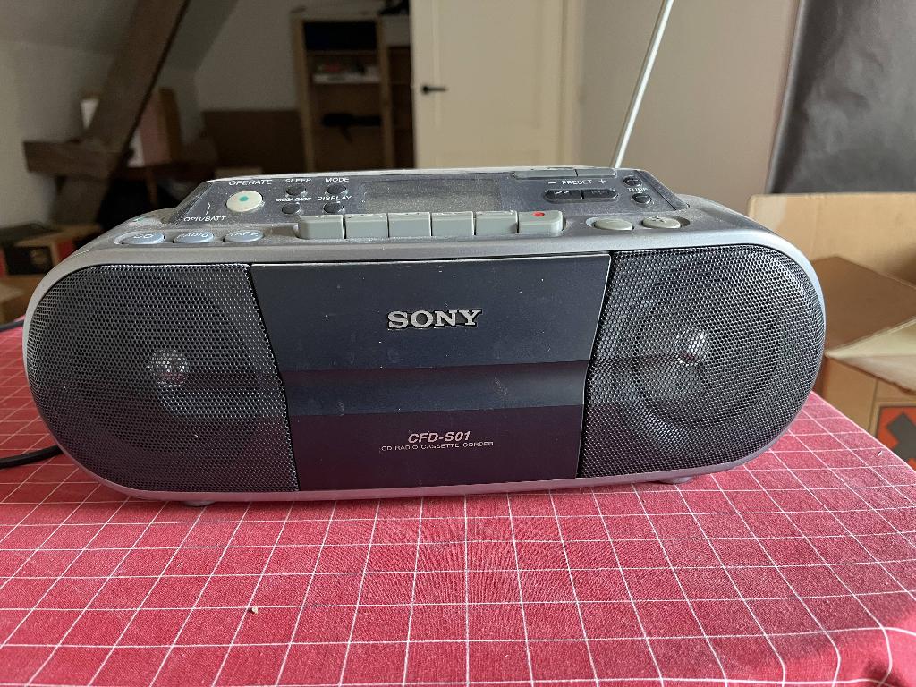 Sony CD radio cassette-corder, Ophalen of Verzenden, Gebruikt, Radio, Met cd-speler