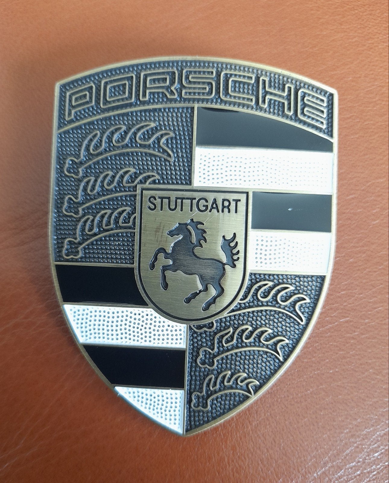 Porsche embleem voorkant  Exclusive zwart wit, Verzamelen, Verzenden, Nieuw, Auto's