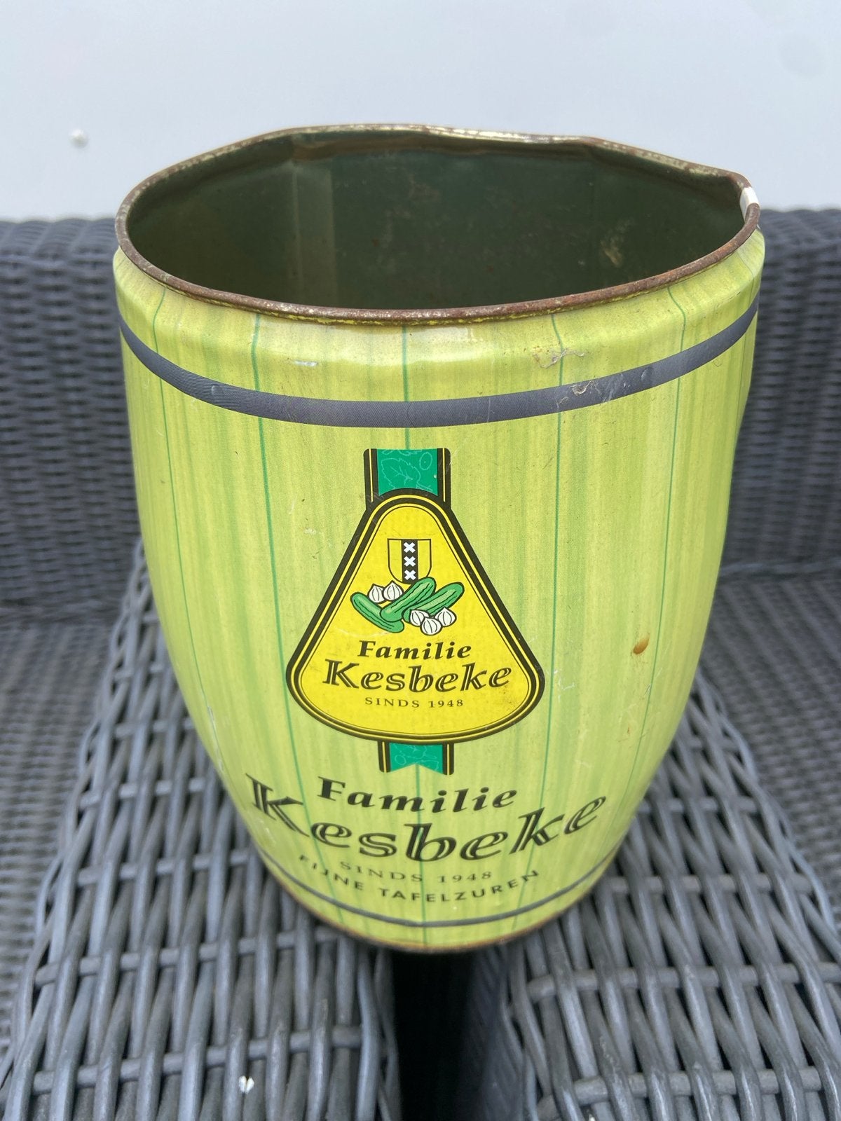 Vintage Familie Kesbeke Tafelzuur Tonnetje, Ophalen