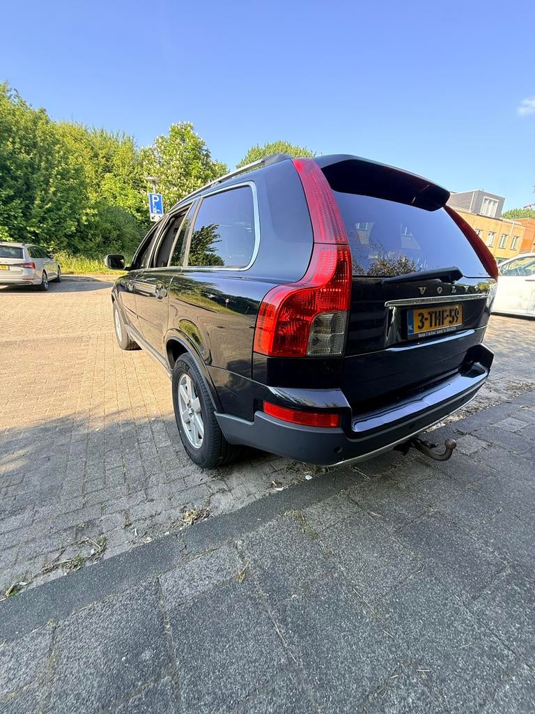 Export Volvo XC90 2.4 D5 Geartronic 7-SEATER 2010 Zwart, Auto's, 241 €/maand, 7 stoelen, Zwart, Diesel