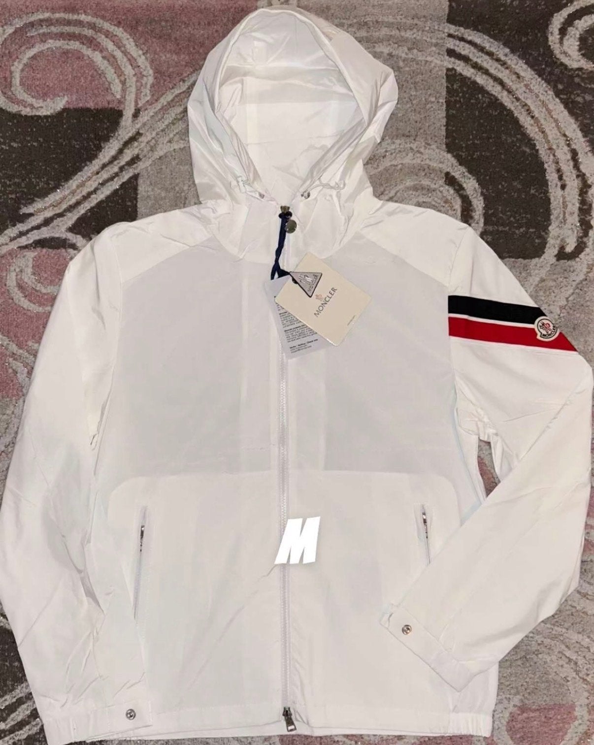 Moncler jas maat M, Ophalen of Verzenden, Zo goed als nieuw, Maat 48/50 (M), Wit