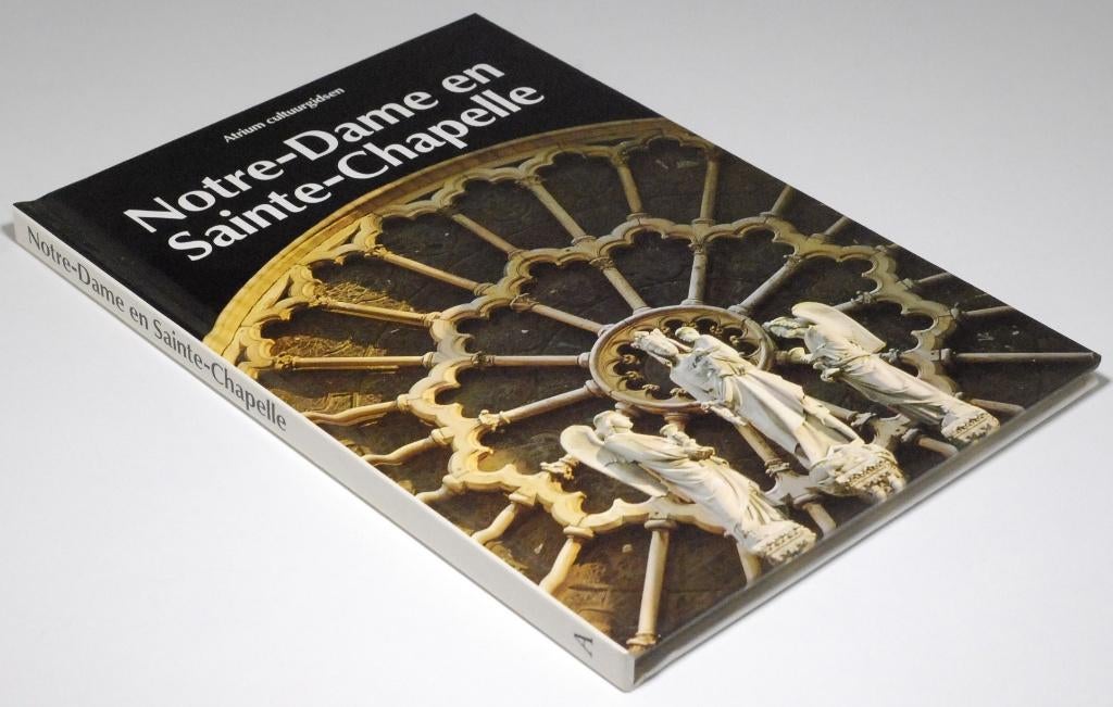 Notre-Dame en Sainte-Chapelle - Atrium cultuurgids (1989), 14e eeuw of eerder, Verzenden, Europa, Zo goed als nieuw