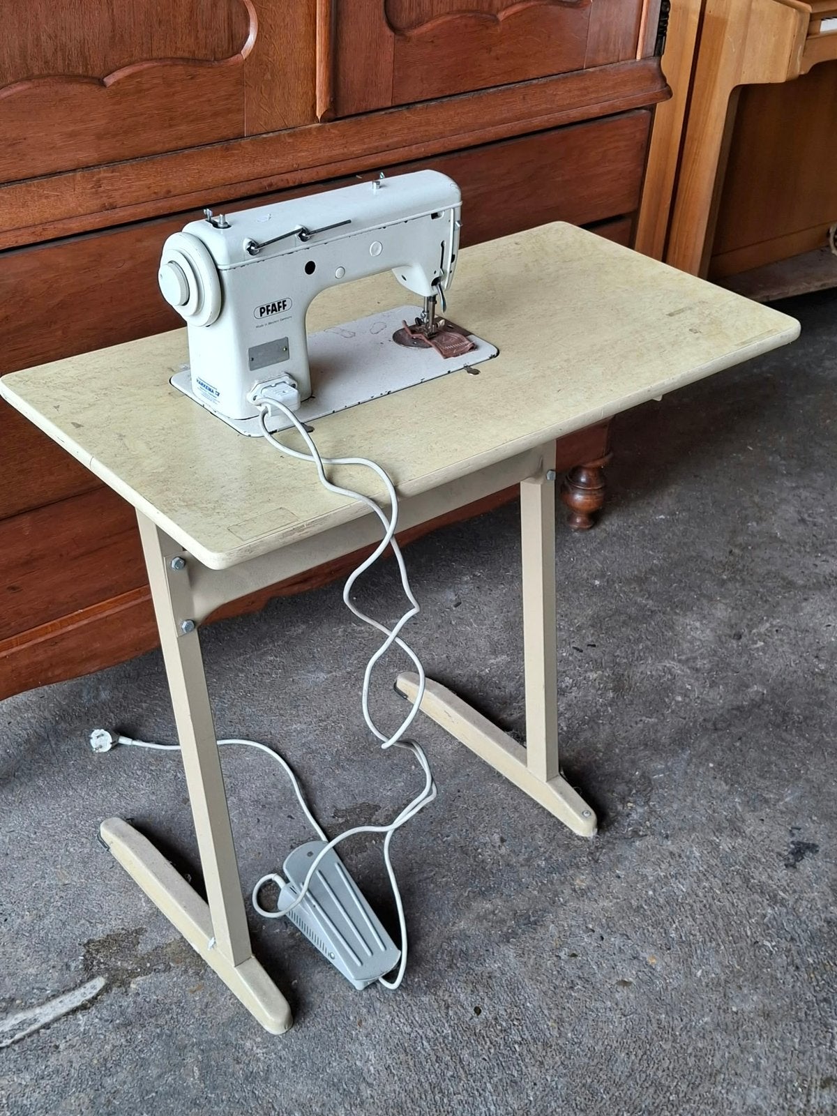 Pfaff 90 industriële naaimachine, Ophalen, Zo goed als nieuw, Naaimachine, Pfaff