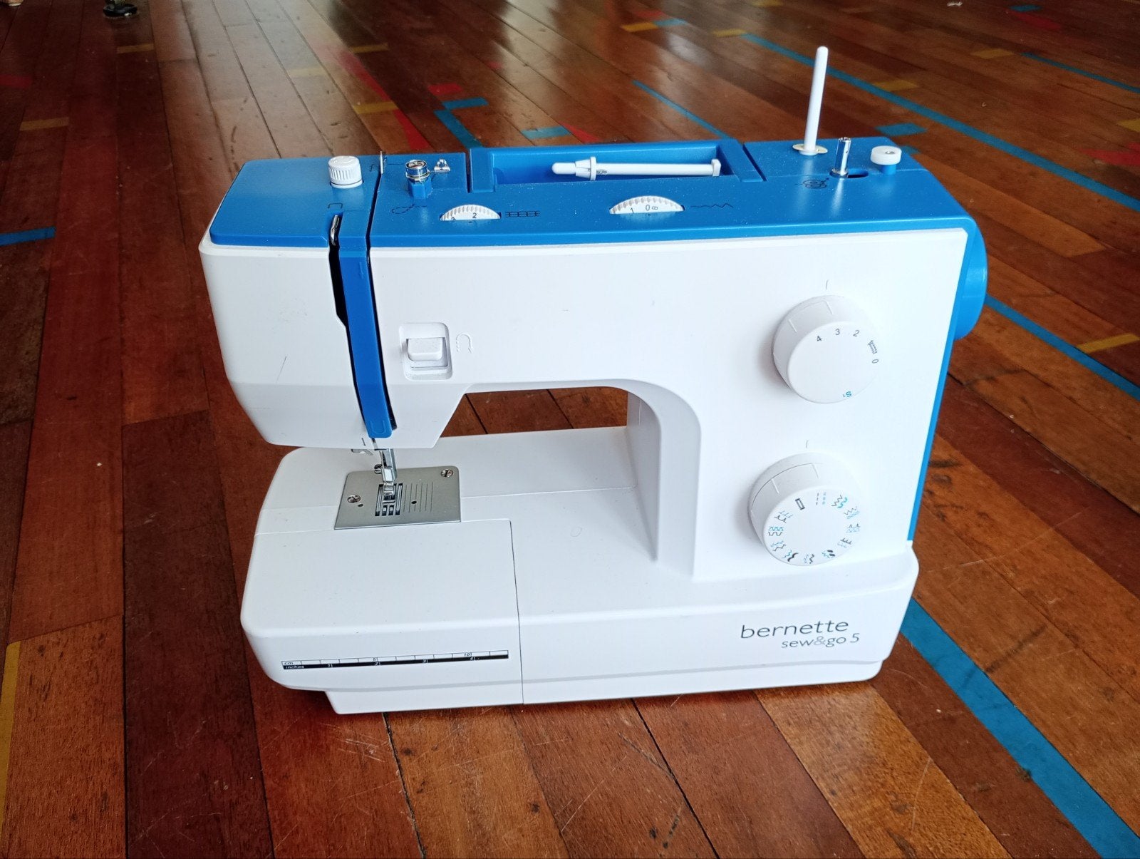 Bernette Sew&Go 5 Naaimachine - Zo goed als nieuw, Hobby en Vrije tijd, Naaimachines en Toebehoren, Ophalen of Verzenden, Zo goed als nieuw