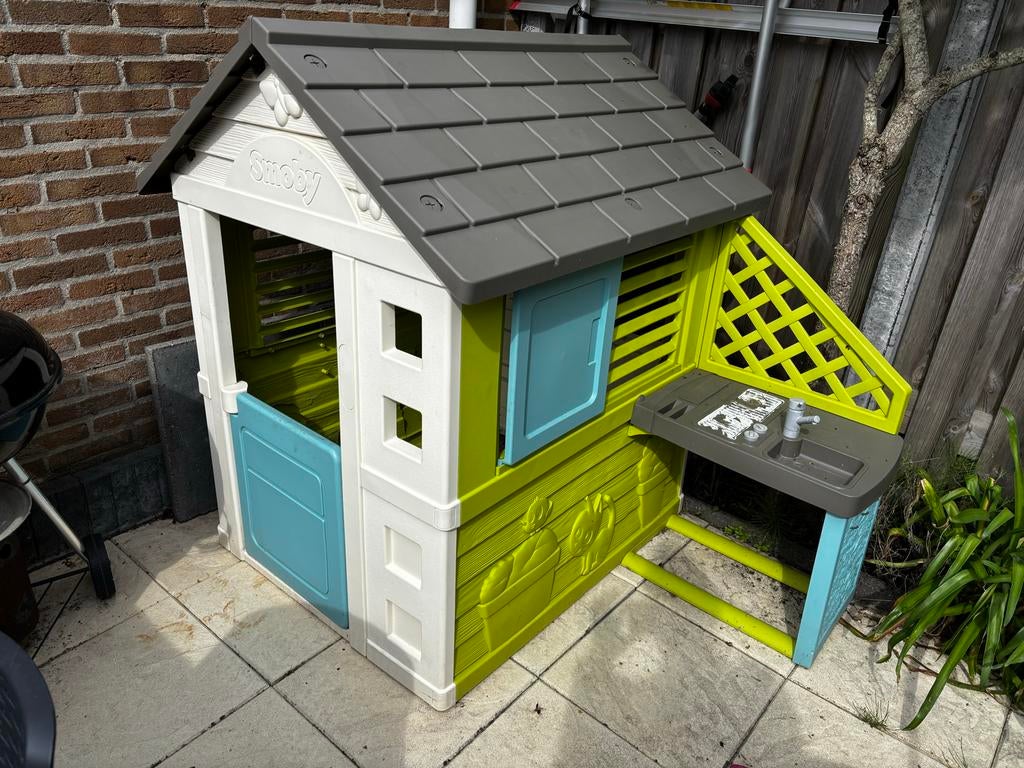 Smoby Speelhuisje met Keuken - Gebruikt, Kinderen en Baby's, Speelgoed | Buiten | Speelhuisjes, Ophalen, Gebruikt, Kunststof